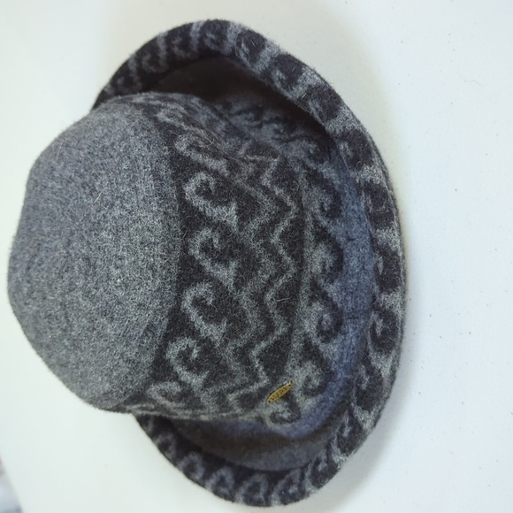 Adora, gray and black wool blend bucket hat. - Picture 2 of 6